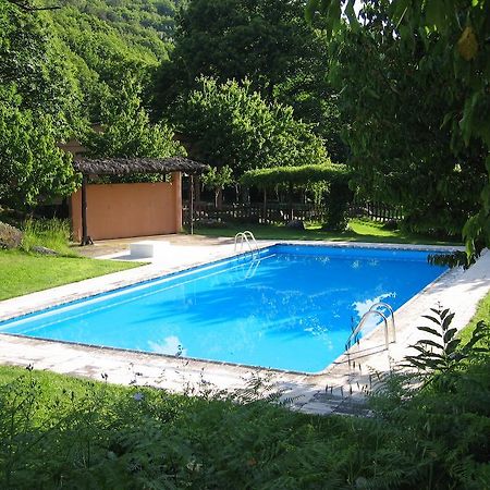 Albergue Turistico Valle Del Ambroz Hervas Bagian luar foto
