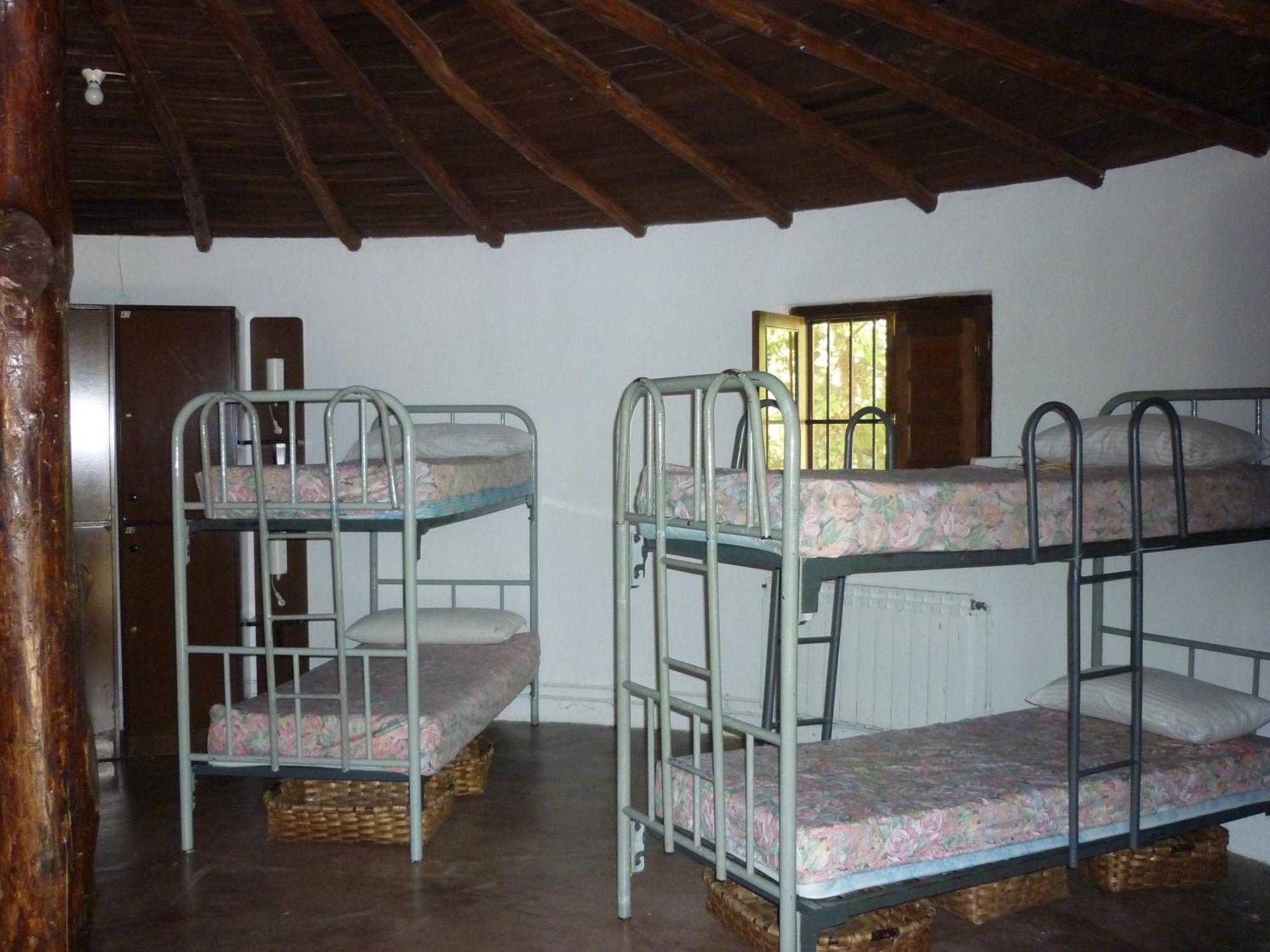 Albergue Turistico Valle Del Ambroz Hervas Ruang foto