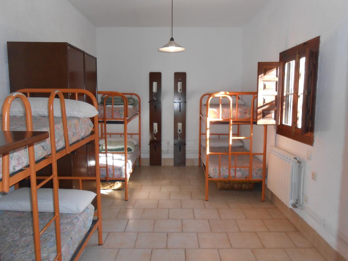 Albergue Turistico Valle Del Ambroz Hervas Bagian luar foto