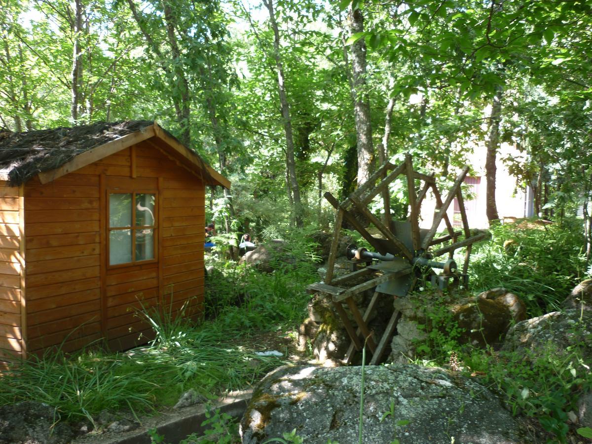 Albergue Turistico Valle Del Ambroz Hervas Bagian luar foto